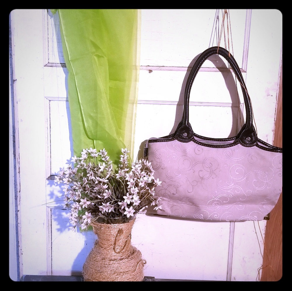 Thirty one shoulder bag - NEVER USED!